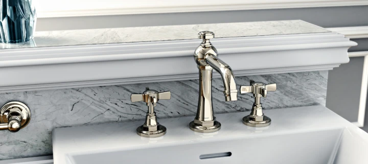 https://zenvita.vn/Camden_widespread_faucet_close_up_Polished_Chrome.png